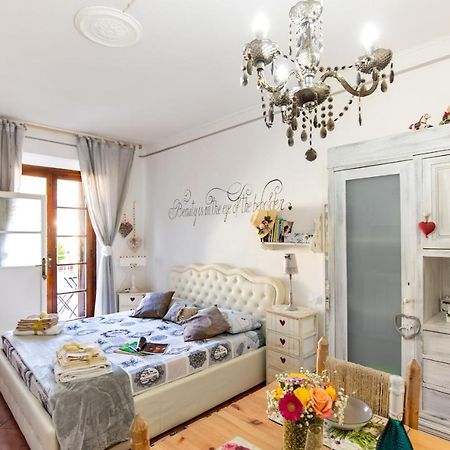 Апартаменты La Bomboniera Chic Di Пьетразанта Экстерьер фото